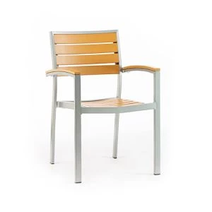 Toepassing van aluminium stoelen voor buitenrestaurantmeubilair